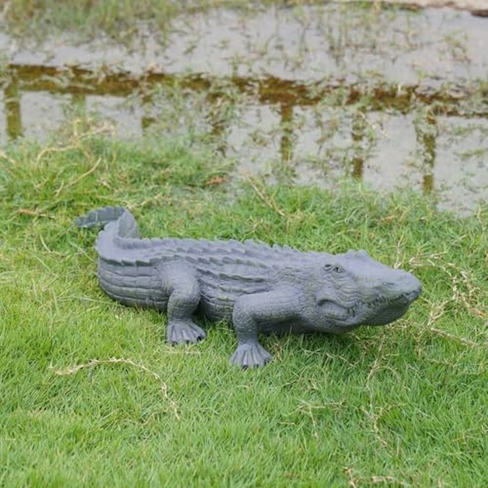 DiliComing Swamp Alligator Garden Statue - 28 Inch Realistic Crocodile Sculpture for Lawn Ornament Stalking Alligator Decor for Yard Gifts for Father 28 x 12 x 6 Inch by DiliComing - Image 6