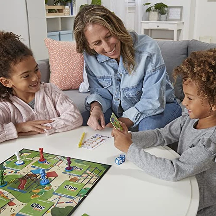 Clue Junior Board Game | 2-Sided Gameboard, 2 Games in 1 | 2 to 6 Players | Mystery Games for Kids | Back to School Gifts | Classroom Preschool Games | Ages 4+ by Hasbro Gaming - Image 5