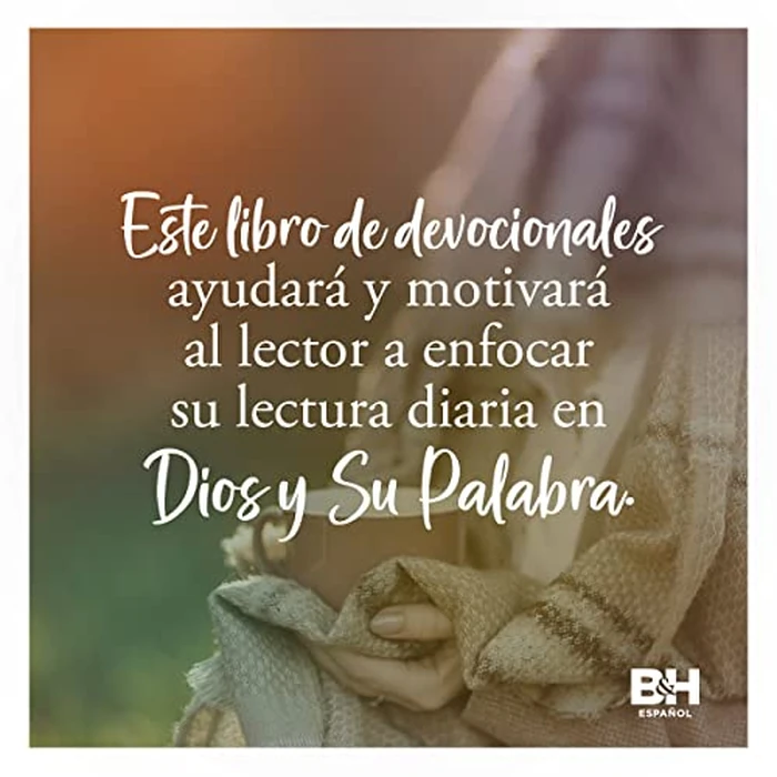 Un año con Dios: 365 devocionales para inspirar tu vida | A Year With God: 365 Devotions to Inspire Your Life (Spanish Edition) by B&H Espanol - Used - Acceptable condition - US$3.23