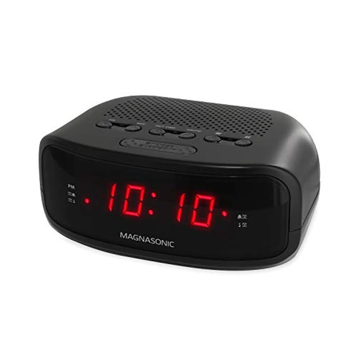 Magnasonic Digital AM/FM Clock Radio with Battery Backup, Dual Alarm, Sleep & Snooze Functions, Display Dimming Option (EAAC200) by Magnasonic - Used - Acceptable condition