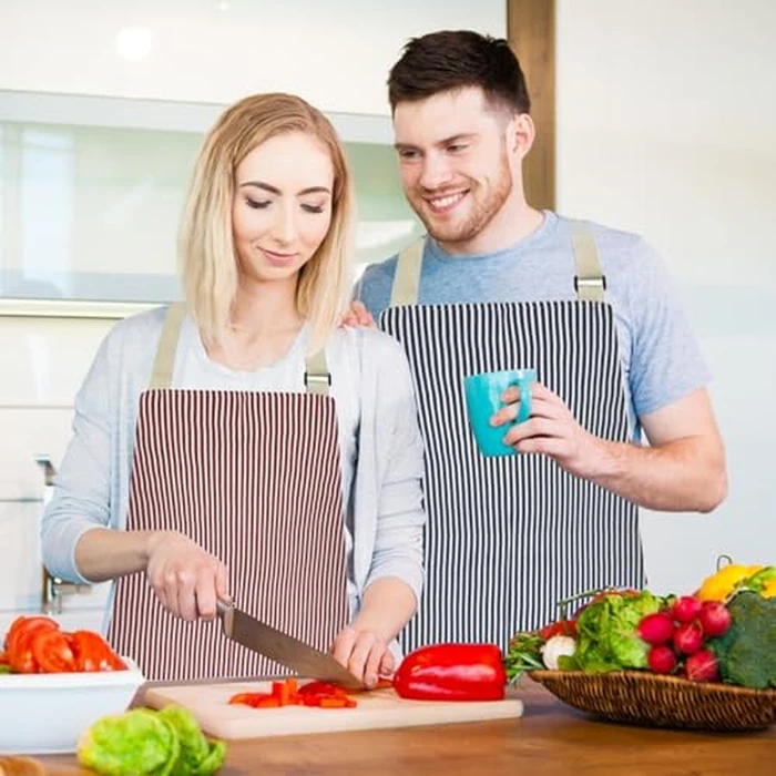 VALOME 2 Pack Kitchen Aprons, Apron for Cooking with 2 Pockets, Unisex Adjustable Neck Strap Chef Aprons for Men Women (PINK & BLUE) by VALOME - Image 6