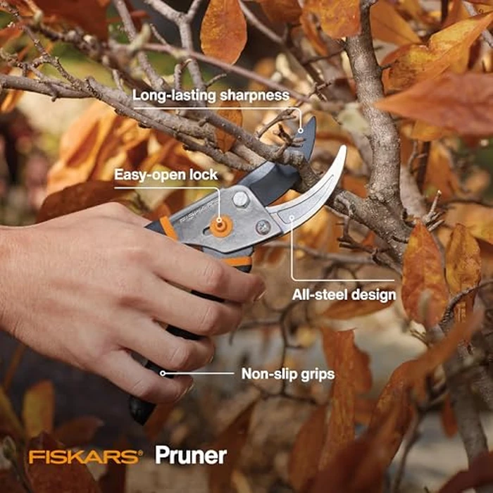 Fiskars Bypass Pruning Shears, 5/8-Inch Cut Capacity Garden Clippers, Gardening Scissors with Sharp, Rust Resistant Steel Blade by Fiskars - Image 2