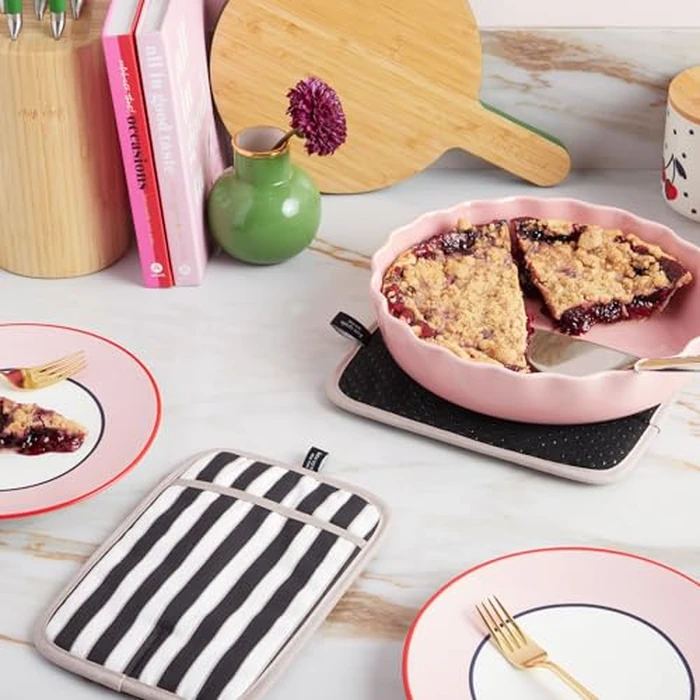 kate spade new york Botanical Stripe Pot Holder 2-Pack Set, 7" x 10", Black/Beige by kate spade new york - Image 3