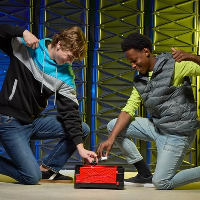 Beyblade X Clash & Carry Beystadium Battle Arena Spinning-Top Toys, Kids Gifts, Ages 8+ by Beyblade - Image 7