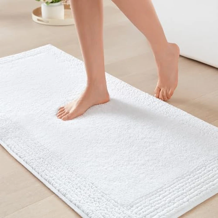 Madison Park Splendor Reversible 100% Cotton Tufted Bathroom Rug-3000 GSM Hotel Quality Luxurious Plush Medium Pile Bath Mat Absorbent, Quick Dry, Shower Room Décor, 24x44 White by Madison Park - Used - Very Good condition