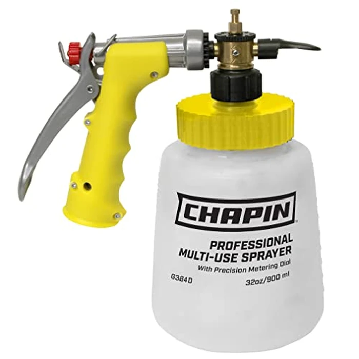 Chapin G364D Lawn and Garden Sprayer Bottle, Standard Hose End Connection, Anti-Siphon Valve, Adjustable Nozzle, Tank Sprays 20Gals, Spraying Plants, Weeds, Insects, Fertilizers, Made in USA, 32oz by Chapin International - Used - Very Good condition - US$36.28