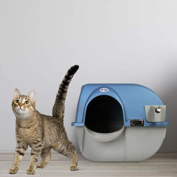 Omega Paw Self Cleaning Cat Litter Box, Premium Roll 'N Clean Litter Box, Regular Size for Kittens and Cats 10 lbs and Under, Blue Color (PR-RA15-1) with Integrated Litter Step and Chrome Accents by Omega Paw - Image 3