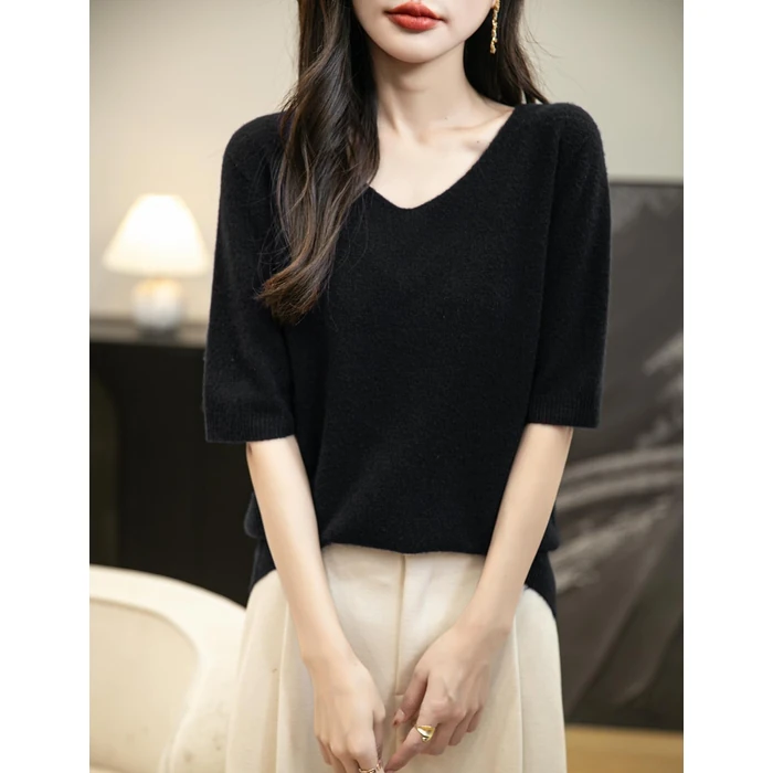 Chanyarn Women's V-Neck 100% Merino Wool Spring Fall Winter First-Line Ready to Wear Seamless Soft Warm Knit Shirt Pullover Short Sleeve Sweater (Black,S) by Chanyarn - Image 4