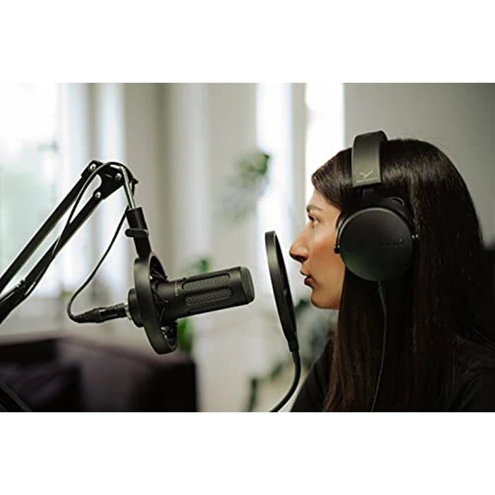 beyerdynamic M 70 PRO X Dynamic Broadcast Microphone for Streaming and podcasting with XLR Connector incl. pop Filter and Shock Mount by beyerdynamic - Image 4