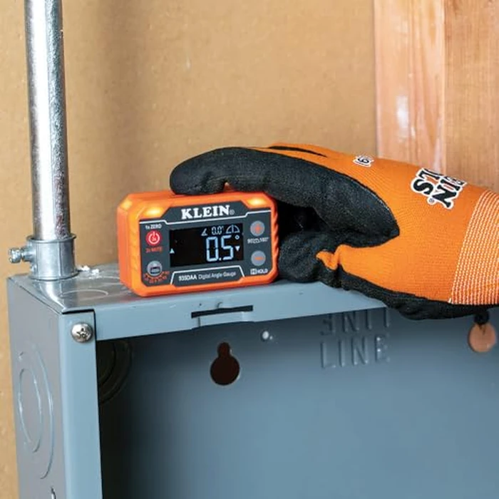 Klein Tools 935DAA Digital Electronic Level and Angle Gauge, LED Alert, Measure and Set Angles, 0-90 and 0-180 Degree Ranges by KLEIN TOOLS - Image 7