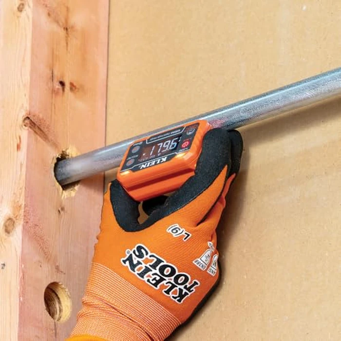 Klein Tools 935DAA Digital Electronic Level and Angle Gauge, LED Alert, Measure and Set Angles, 0-90 and 0-180 Degree Ranges by KLEIN TOOLS - Image 8