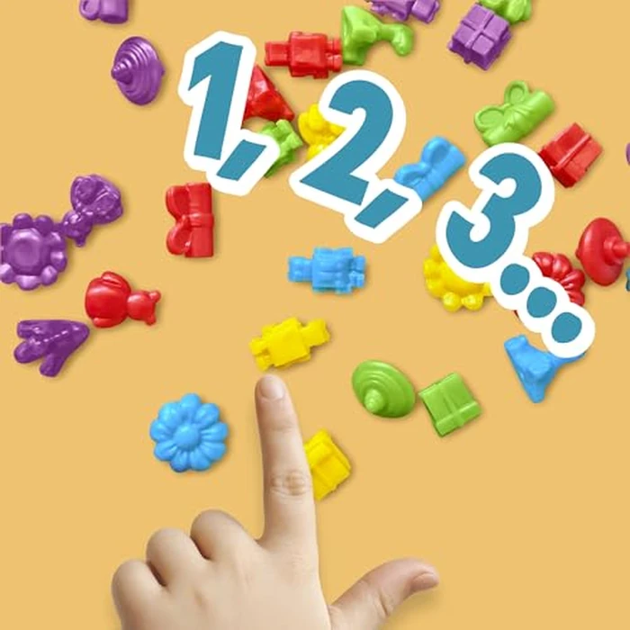 Pop! Pop! Pinata Game | Replayable Pinata Game with 30+ Prizes | Ages 4 and Up | 2 to 4 Players | 10 Mins. | Fun Board Games for Kids and Preschoolers (Amazon Exclusive) by Hasbro Gaming - Image 9