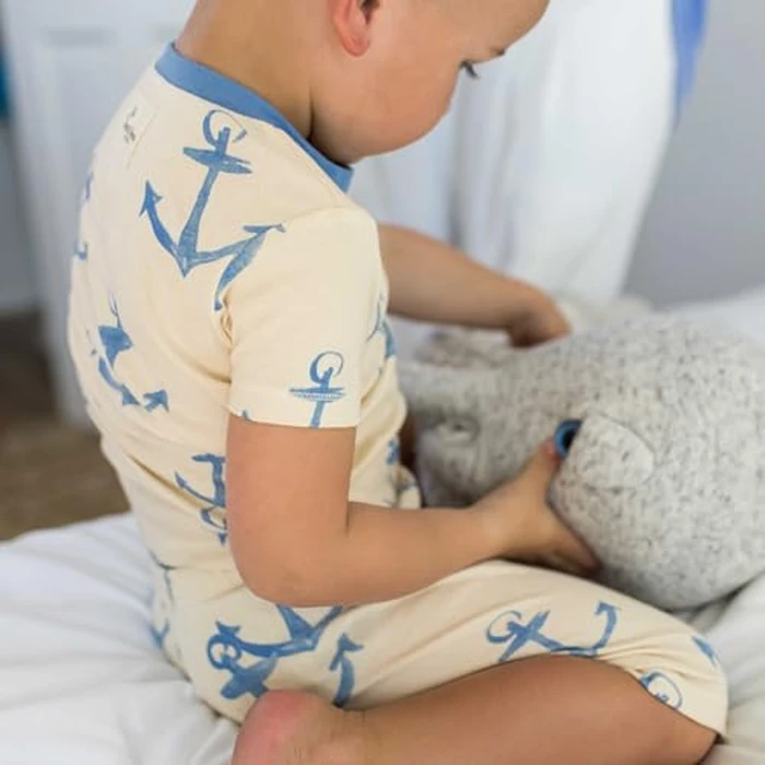 Burt's Bees Baby Boys' Pajamas, Short Sleeve Tee and Shorts 2-Piece PJ Set, 100% Organic Cotton by Burt's Bees Baby - Image 4