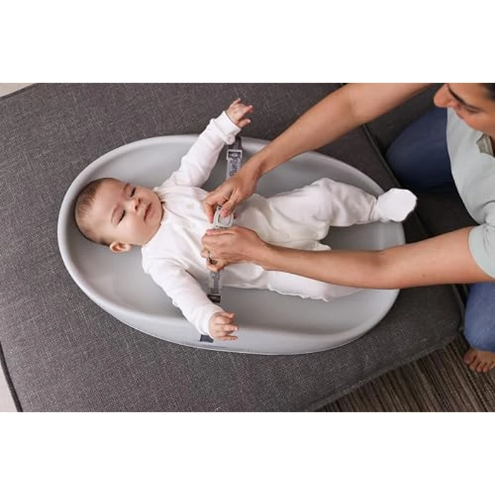 Bumbo Changing Pad, Easy to Clean, Lightweight, Waterproof Foam, Soft and Comfortable, includes Safety Strap, Cool Grey by Bumbo - Image 2