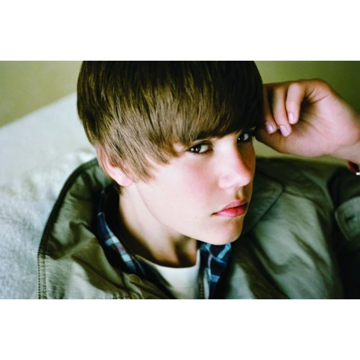 Under the Mistletoe by Def Jam - Image 3