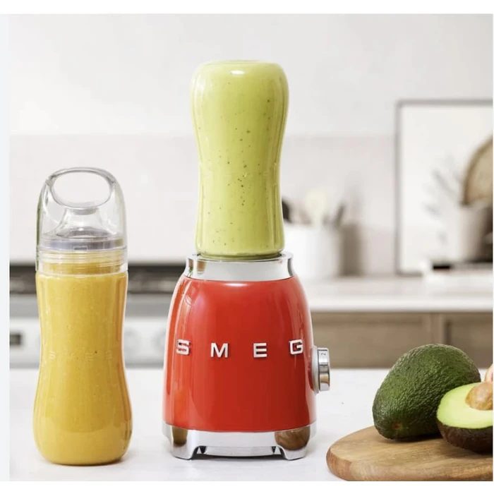 Smeg 50's Retro Style Personal Blender, 2 To-Go Bottles, 2 Speeds, 20 Oz, Compact Size, Red, PBF01RDUS by Smeg - Image 2