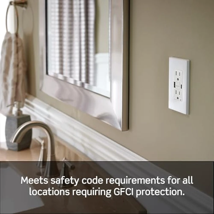 Leviton GFCI USB Type A-C Combination Receptacle, 15 Amp, Tamper-Resistant, Smartlock Pro Self-Test, GUAC1-00W, White by Leviton - Image 4