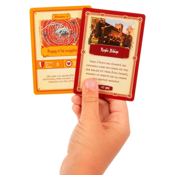 Topi Games - Wizarding World Harry Potter - Une année à Poudlard Français - 3 Modes de Jeu, 30 Missions, 15 Personnages - Jeu d’ambiance en famille - À partir de 7 ans - HAR-6090 by Topi Games - Image 5