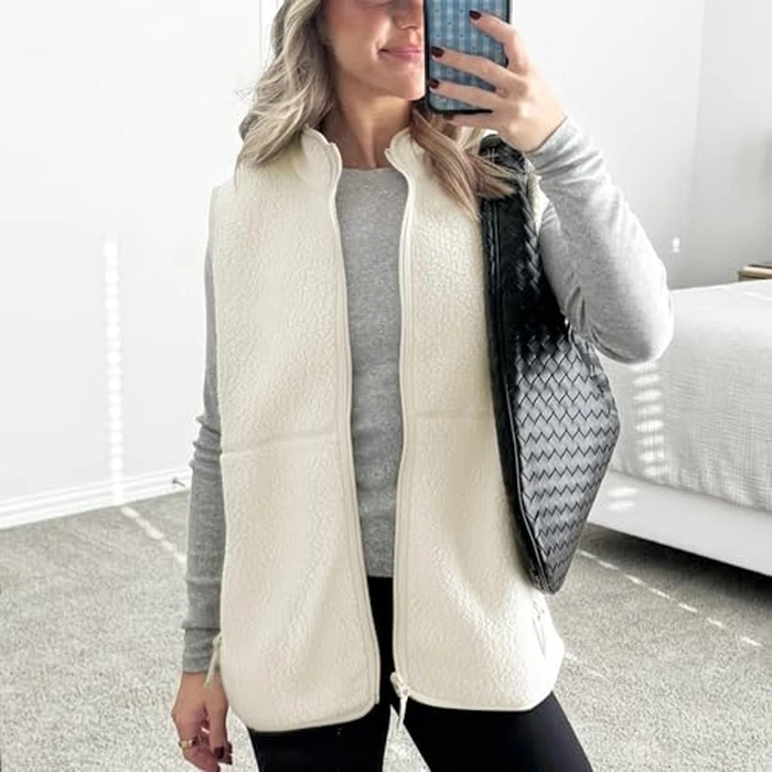 Hixiaohe Sherpa Fleece Vest for Women Trendy Warm Sleeveless Vests Jacket Lightweight Zip Coats with Pockets Fall Outerwear(Beige,L) by Hixiaohe - Image 5