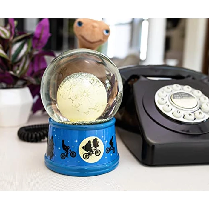 E.T. The Extra-Terrestrial Bike Moon 6-Inch Snow Globe with Swirling Glitter Display Piece by Toynk - Image 4