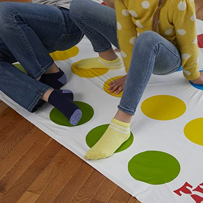 Hasbro Twister Game, Party Game, Classic Board Game for 2 or More Players, Indoor and Outdoor Game for Kids 6 and Up, English and French Bilingual Version by Hasbro - Image 4