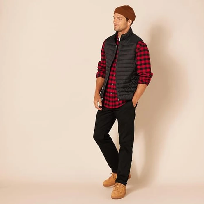 Amazon Essentials Men's Slim-Fit Wrinkle-Resistant Flat-Front Chino Pant, Black, 32W x 28L by Amazon Essentials - Image 3