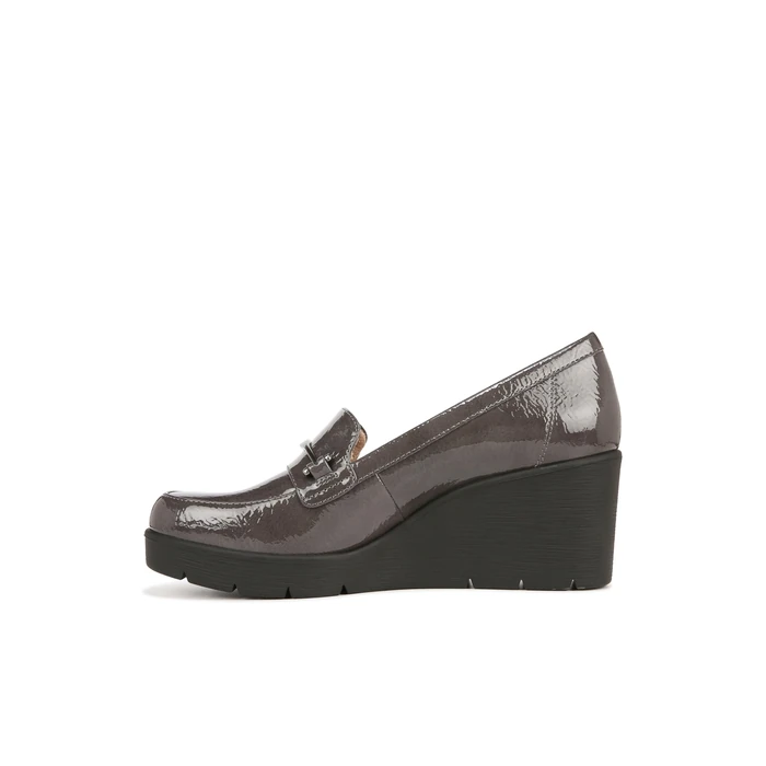 Naturalizer Women's Soul, Achieve Loafer, Grey Patent, 11 by Naturalizer - Used - Like New condition