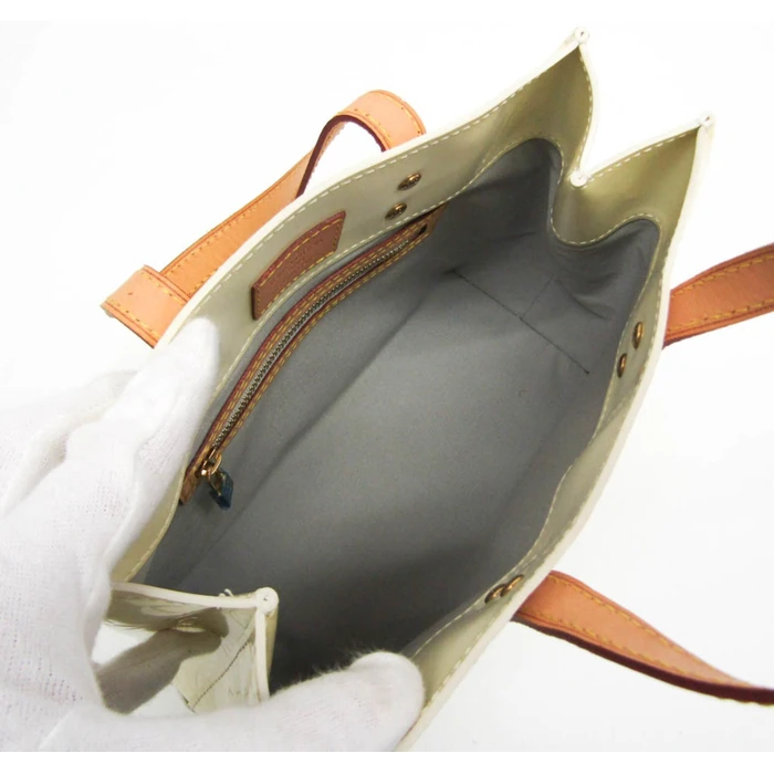 Louis Vuitton Reade PM Monogram Vernis Handbag - Vernis Leather - Pearl by Louis Vuitton - Image 3