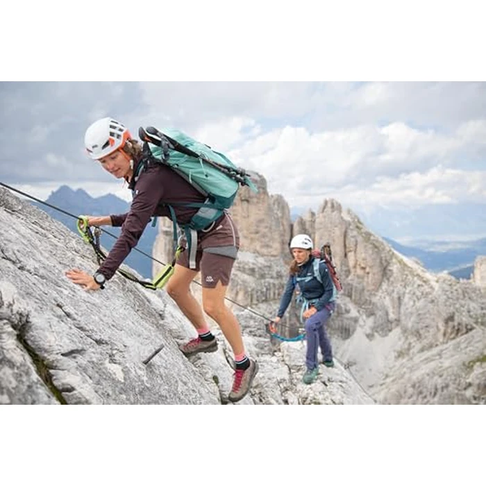 Deuter Trail 28L SL Backpack for Biking, Hiking & Trekking with Narrow Fit, U-Frame & Superior Breathability - Chestnut-Maron by Deuter - Used - Very Good condition - US$68.00