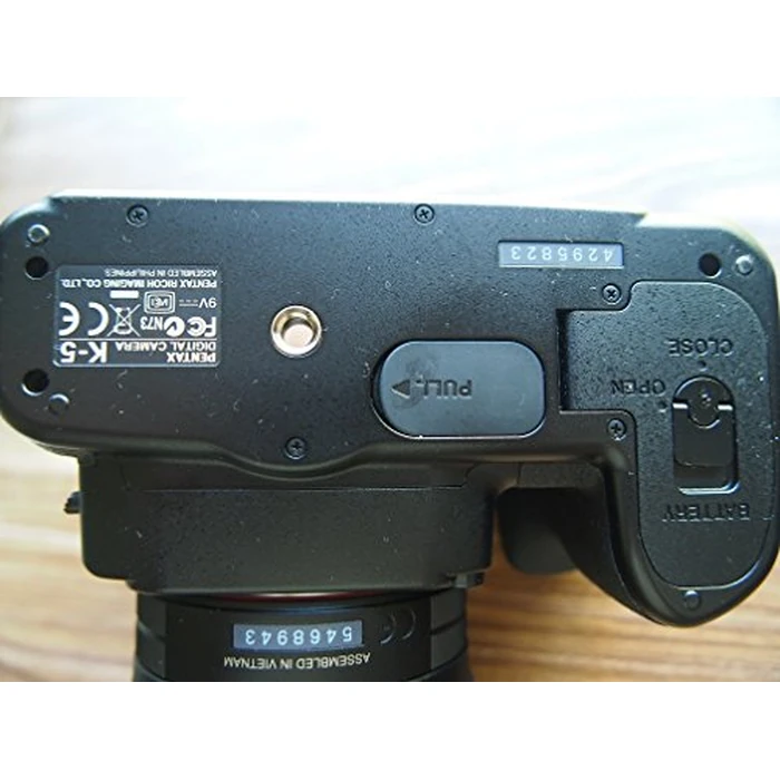 Pentax K-5 16.3 MP Digital SLR with 18-55mm Lens and 3-Inch LCD (Black) by Pentax - Image 5