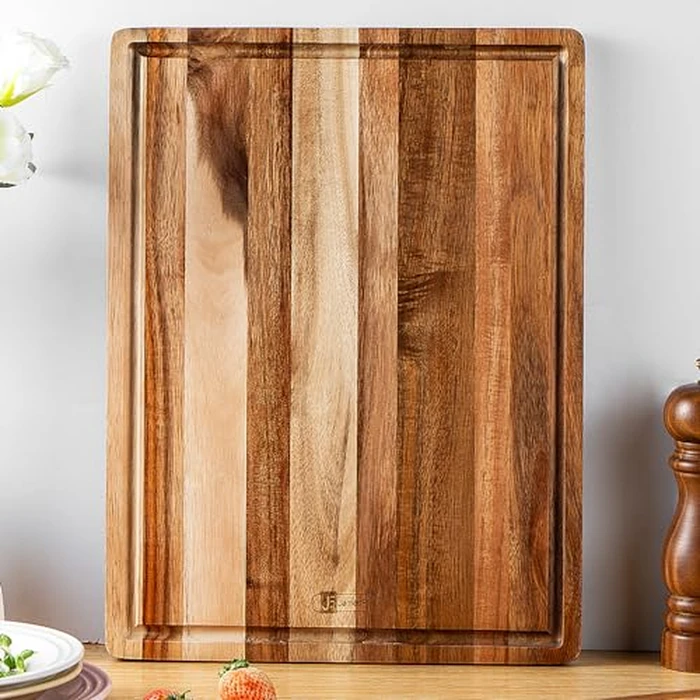 Wood Cutting Board,James.F Thick Acacia Wooden Cutting Board with Juice Groove, Reversible Charcuterie Serving Board for Kitchen, Large Chopping Board for Meat Bread Cheese(15.7” x 11.8“ x 0.7”) by JF JAMES.F - Used - Very Good condition - CA$31.92