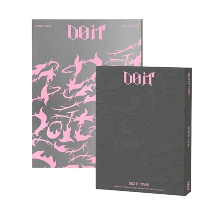 Stray Kids - SKZ IT TAPE [DO IT] Photobook (DO+IT SET VER.) P.O.B + Extra Special Photocard by Generic - Used - Like New condition - US$42.68