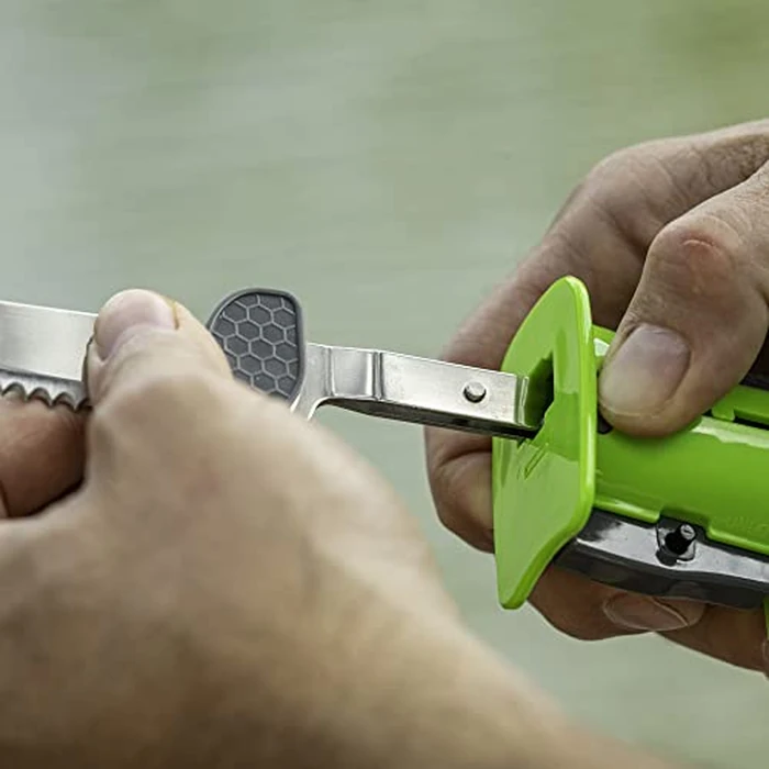 Smith’s Mr. Crappie Slab-O-Matic Electric Fillet Knife - Removable 8” & 4.5” Serrated Stainless Steel Blades w/ Sheaths - Fillet Glove & Mesh Storage Bag - Fishing, Outdoor, Hunting Electric Knife by Smith's - Image 6