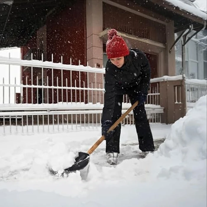 WUSTENKATZE Women's Heated Insulated Bib Overalls with Battery Pack, Black, X-Large by WUSTENKATZE - Image 4