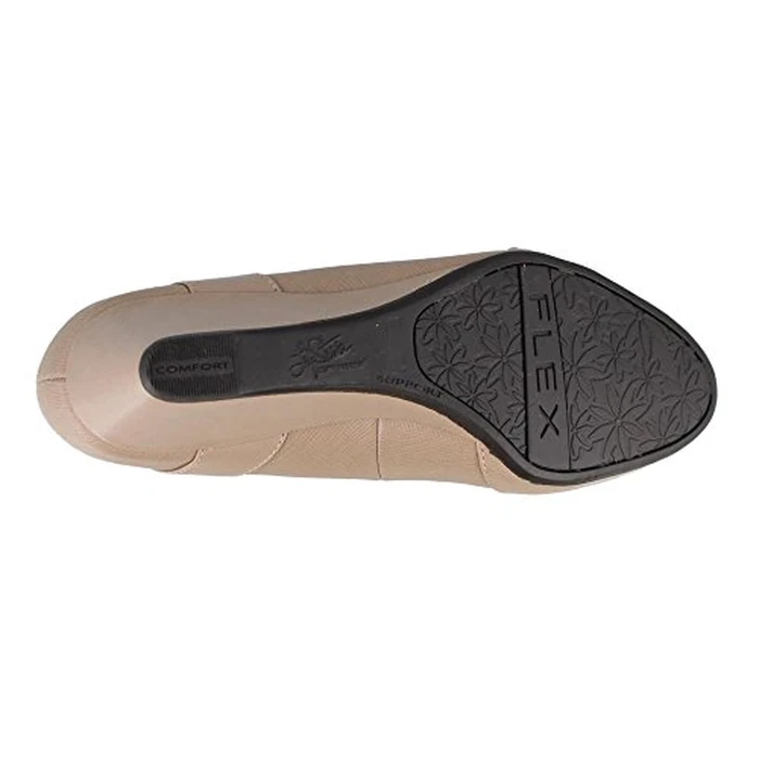 LifeStride Women's Dreams Wedge Pump, Stone, 10 N US by LifeStride - Image 4