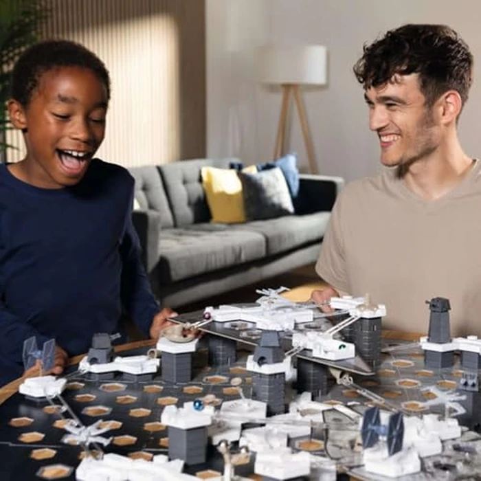 Ravensburger GraviTrax Star Wars Action-Set Death Star. Interactive Marble Run System, Construction Toy for Children from 8 Years. by Ravensburger - Image 9