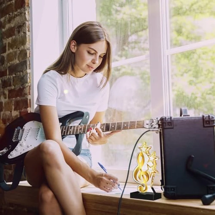 Landical 4 Pack Music Award Trophies Gold Winner Music Award Plaque Acrylic Music Trophies Award Music Prize Gift for Tournaments, Competitions, Party, Kids and Adults by Landical - Image 4