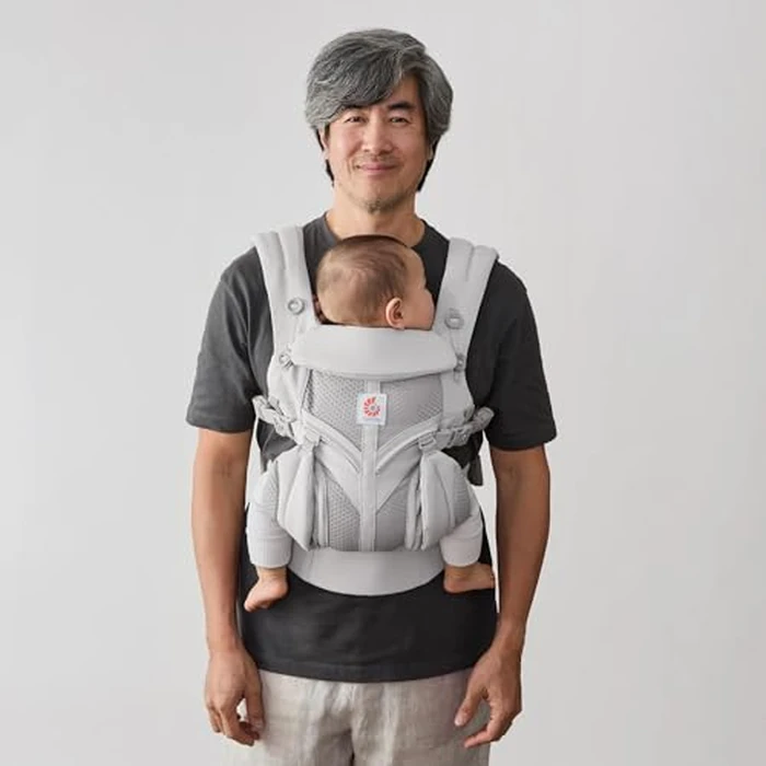 Ergobaby Omni Classic Baby Carrier for Newborn to Toddlers 0-48 Months (7-45 lbs) - 4-Position Breathable Mesh Baby Carrier with Ergonomic Support - Pearl Grey by Ergobaby - Used - Like New condition - US$142.15