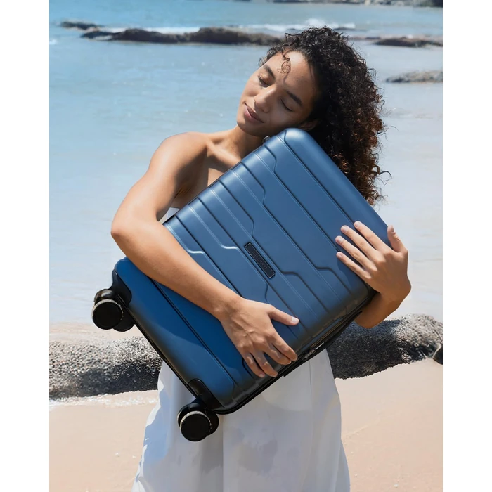 BAGSMART Carry On Luggage 22x14x9 Airline Approved with Spinner Wheels,Lightweight 20 Inch Luggage with TSA Lock,Expandable Hard Shell Carry On Suitcases for Men Women,Black by BAGSMART - Used - Acceptable condition - US$56.54