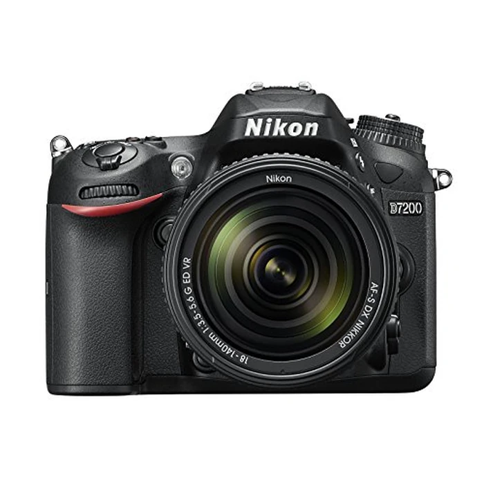 Nikon D7200 Digital Camera and AF-S DX 18-140mm f/3.5-5.6G ED VR Lens Kit by Nikon - Used - Like New condition