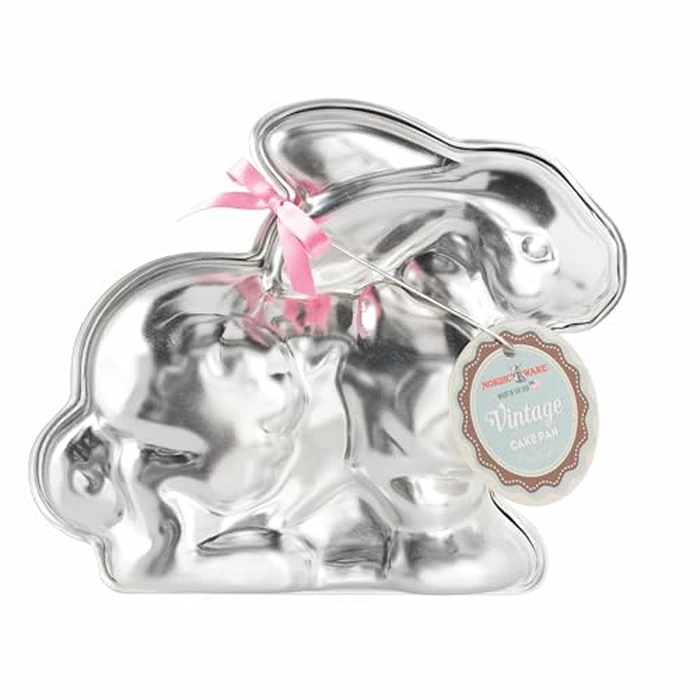 Nordic Ware Easter Bunny 3-D Formed Aluminum 2 Piece Cake Pan by Nordic Ware - Used - Very Good condition - US$9.82