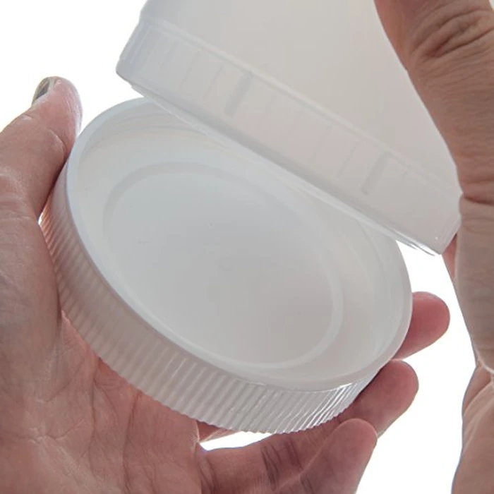 Carlisle FoodService Products Stor N' Pour Complete Quart Bundle Bottles, Lids, Necks, And Spouts for Bar, Kitchen, And Restaurant, Plastic, 1 Quart, Assorted Colors, (Pack of 12) by Carlisle FoodService Products - Image 3