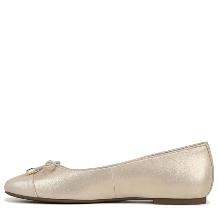 Vionic Women's Klara Ballet Flat, Gold Metallic Leather, 9.5 by Vionic - Image 4