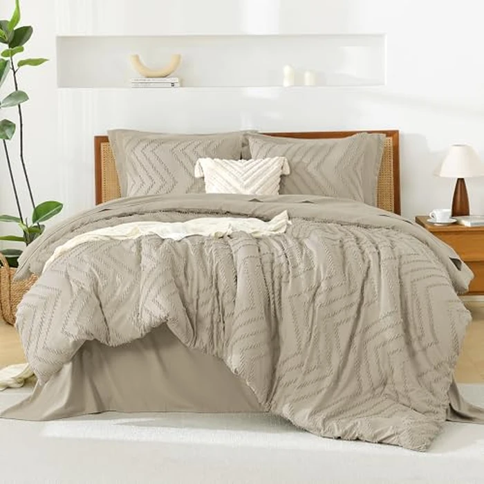Litanika Light Hazel King Size Comforter Set with Sheets - 7 Pieces Bed in a Bag King Boho Tufted Complete Bedding Sets with Comforter, Sheets, Pillowcases & Shams by Litanika - Used - Very Good condition - US$70.26