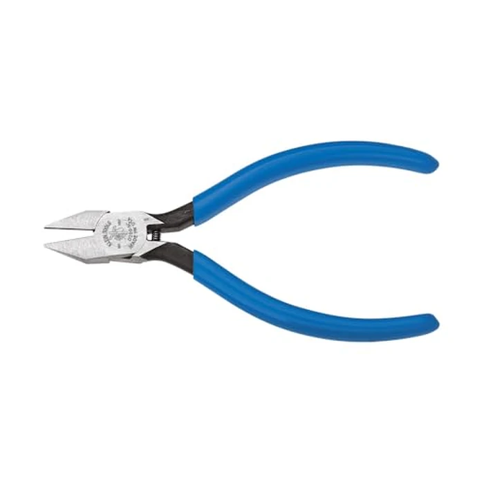 Klein Tools D209-5C Pliers, Diagol Cutting Electronics Pliers with rrow Jaw and Hinge, Sharp Pointed Nose, 5-Inch by KLEIN TOOLS - Used - Very Good condition
