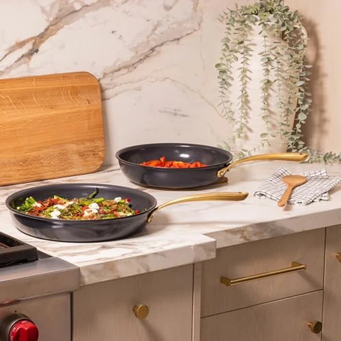 Lagostina Eleganza 2-Piece Ceramic Non-Stick Skillet Set, PFAS-Free Frying Pans (26cm & 30cm), Induction Ready, Oven Safe up to 400 degreesF by Lagostina - Image 2