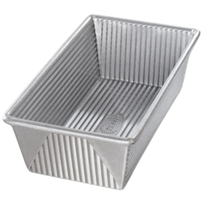 USA Pan Bakeware Aluminized Steel Loaf Pan, 5"D x 10"W x 3"H, 1.5 Pound by USA Pan - Used - Very Good condition - US$20.47