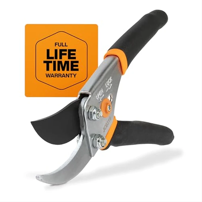 Fiskars 9109 Traditional Bypass Pruner by Fiskars - Used - Good condition - CA$18.70