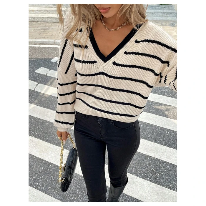 WDIRARA Women's Bow Sweaters Long Sleeve Backless V Neck Oversized Knit Pullover Sweater Multicolor Striped Medium by WDIRARA - Image 2