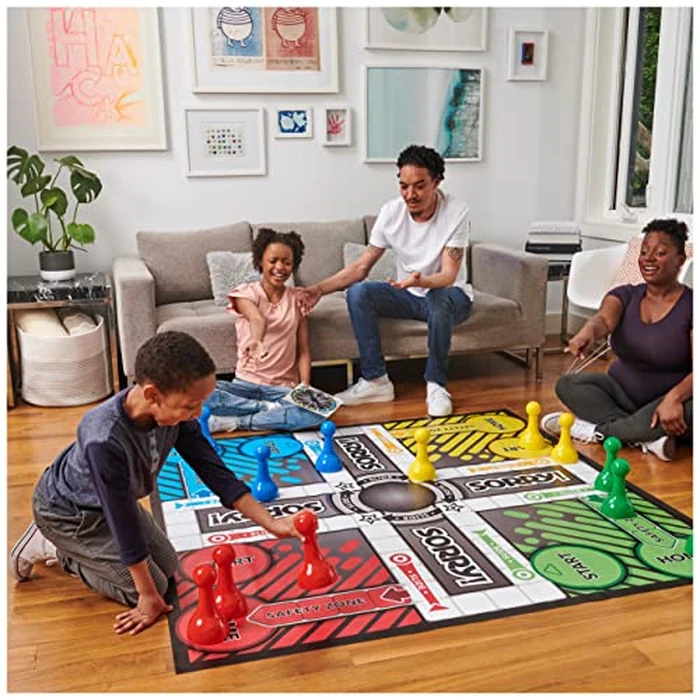 Giant Sorry Classic Family Board Game Indoor Outdoor Retro Party Activity Summer Toy with Oversized Gameboard, for Adults and Kids Ages 6 and up by Spin Master Games - Image 7